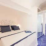 Гостевой дом Dimore De Luca- Sea View 4*