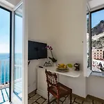 Dimore De Luca- Sea View Амальфи