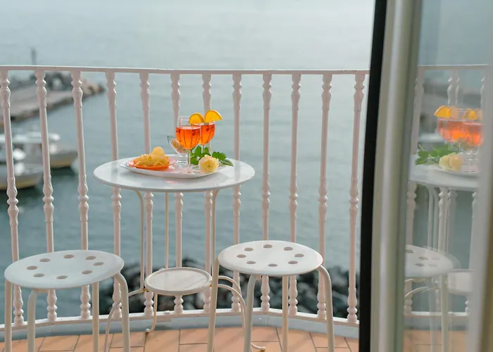 ディモーレ デ ルカ シー ビュー ゲストハウス アマルフィ