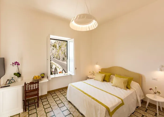 ディモーレ デ ルカ シー ビュー アマルフィ