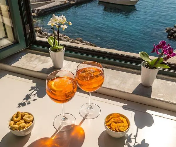 ディモーレ デ ルカ シー ビュー ゲストハウス 4*