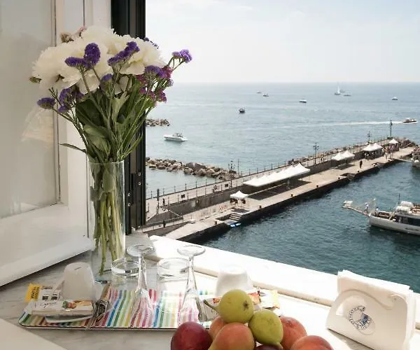 ディモーレ デ ルカ シー ビュー