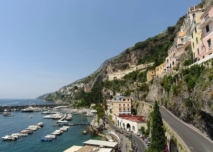 ディモーレ デ ルカ シー ビュー ゲストハウス 4*